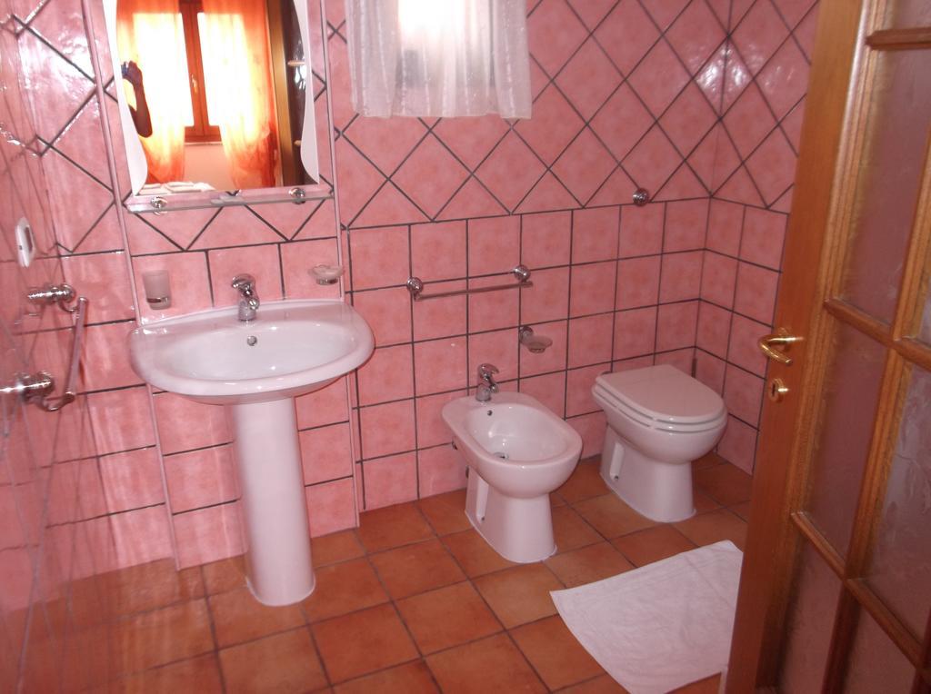 B&B Tanca Marracconi Теулада Номер фото